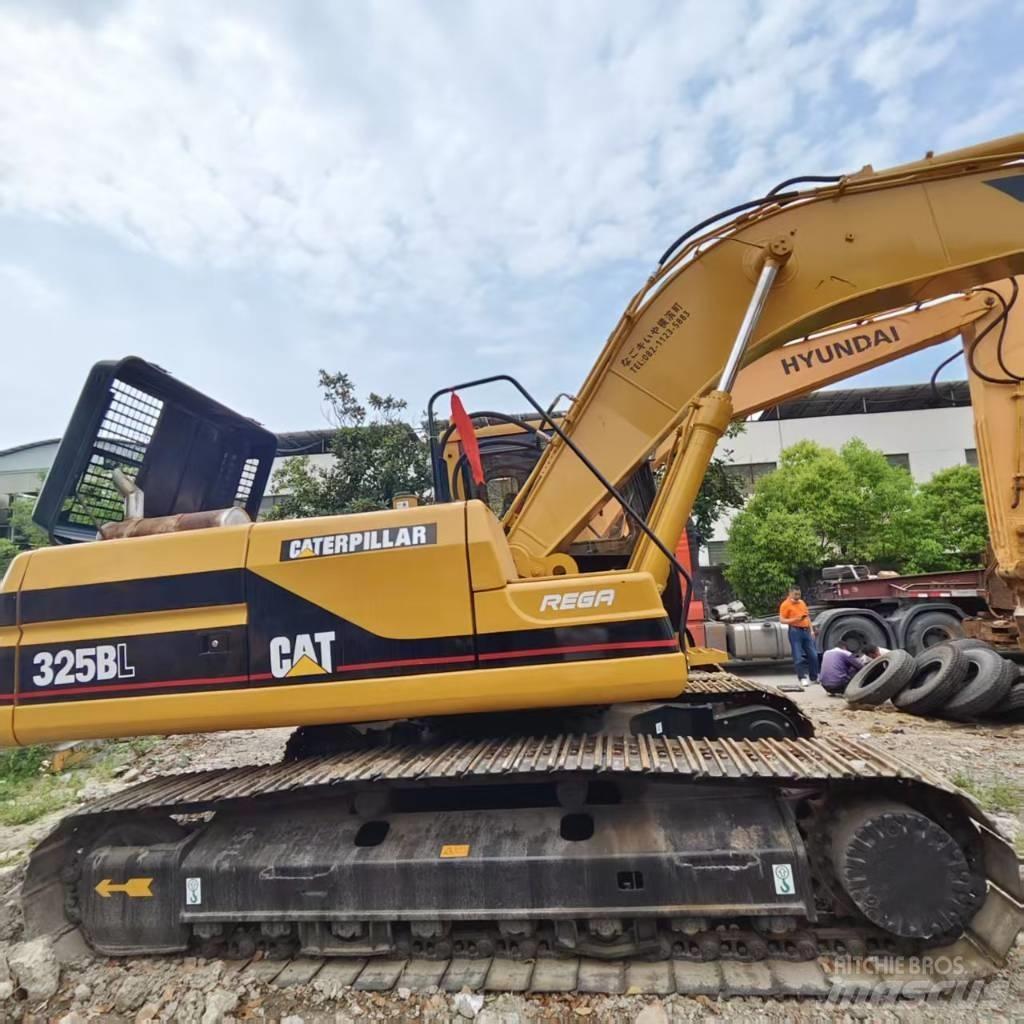 CAT 325 B L Pásová rýpadla