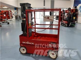 SkyJack SJ 12 Vertikální sloupové výtahy