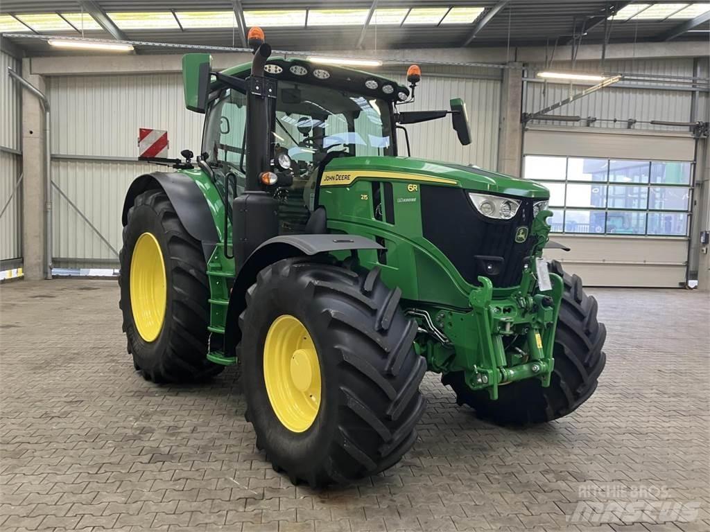 John Deere 6R 215 Traktory