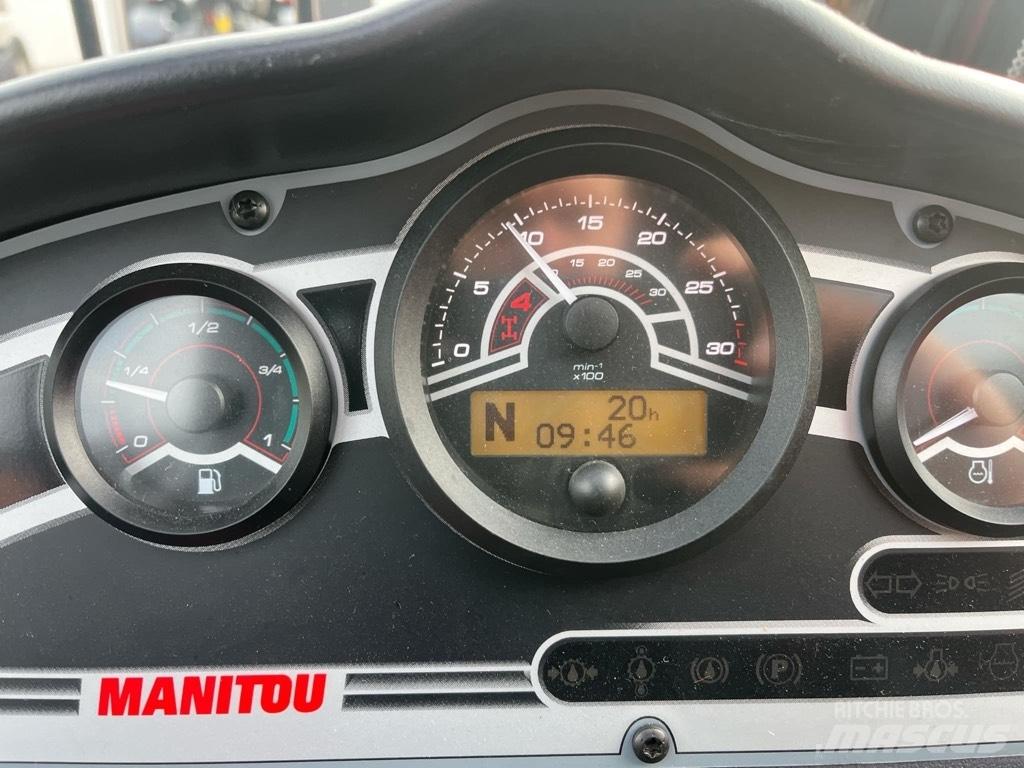 Manitou MT 933 Teleskopické manipulátory