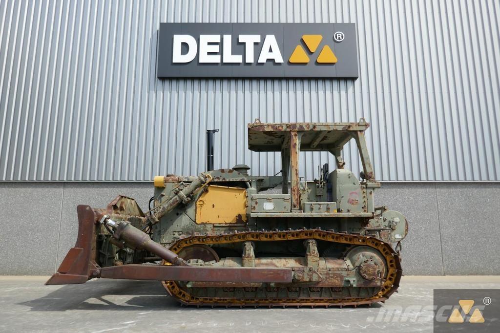 CAT D7F Ex-army Pásové dozery