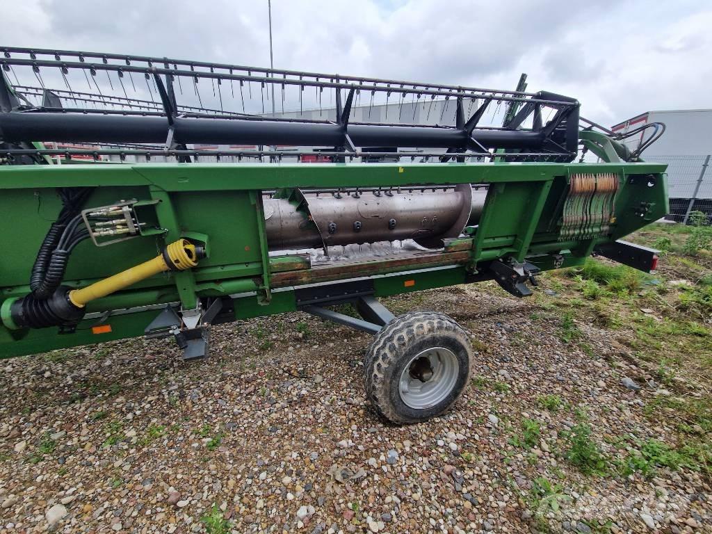 John Deere 9540 WTS Sklízecí mlátičky