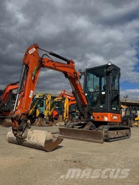 Hitachi ZX 26 U-6 CR Mini rýpadla < 7t
