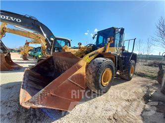 Komatsu WA 380-6 Kolové nakladače