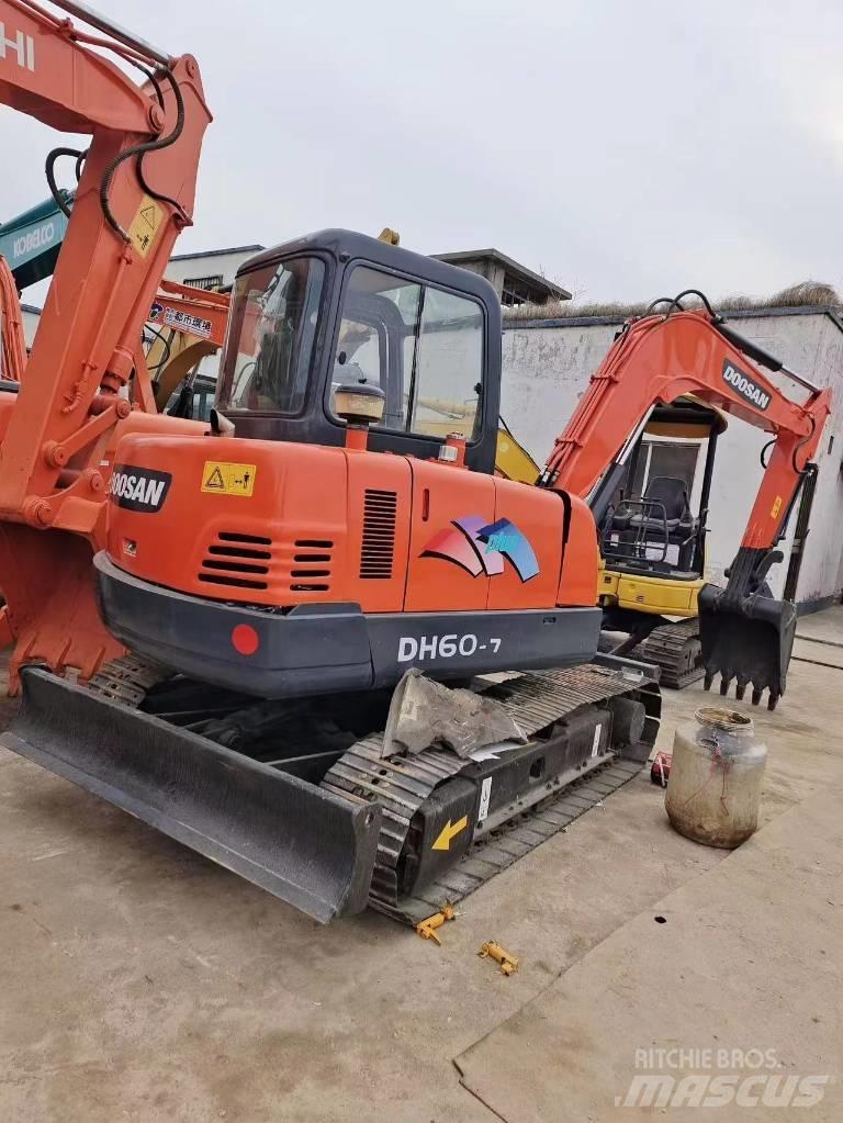 Doosan DH 60-7 Mini rýpadla < 7t