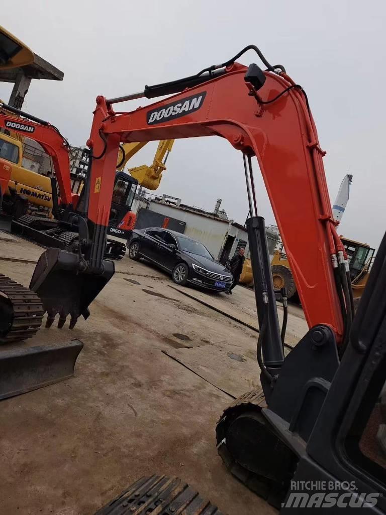 Doosan DH 60-7 Mini rýpadla < 7t