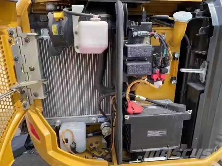 CAT 303 CR Mini rýpadla < 7t