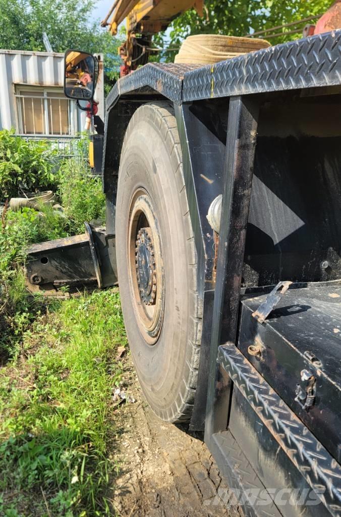 Tadano TR 250 M-5 Jeřáby pro těžký terén