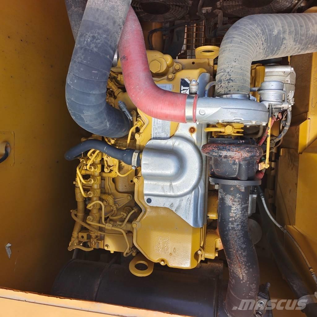 CAT 320 GC Pásová rýpadla