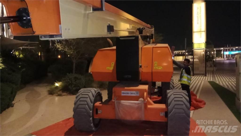 JLG 800AJ Kloubové plošiny