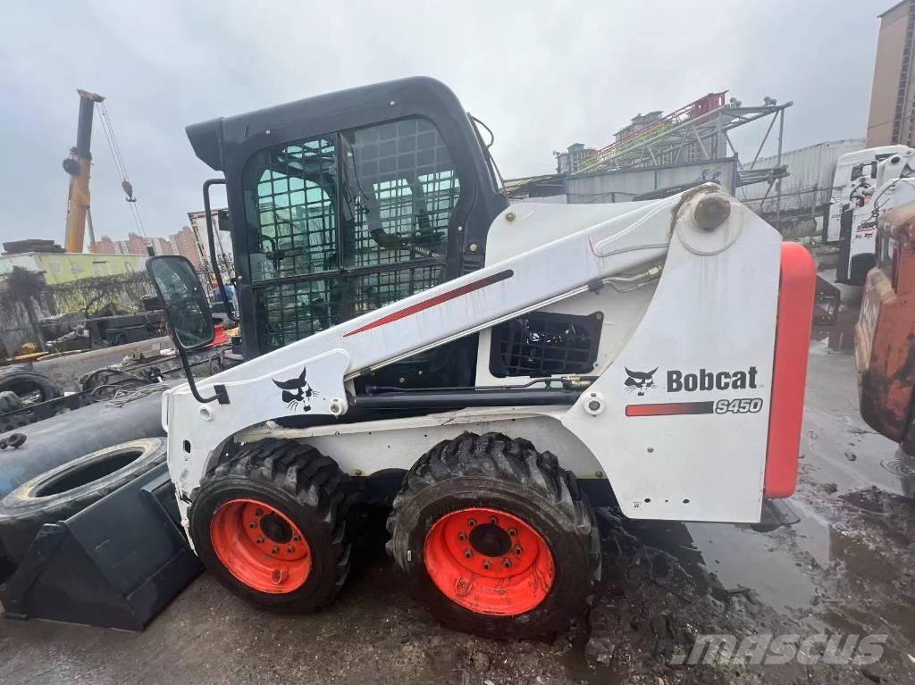 Bobcat S 450 Smykem řízené nakladače