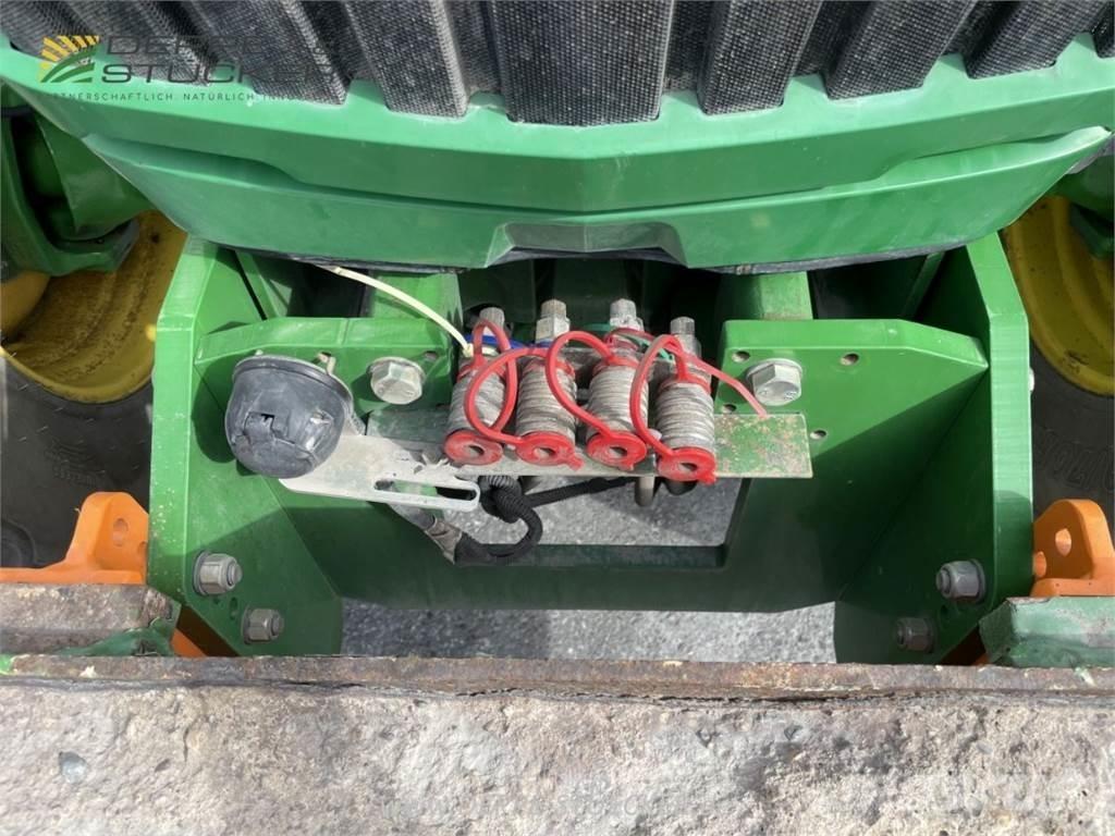 John Deere 6175R Traktory