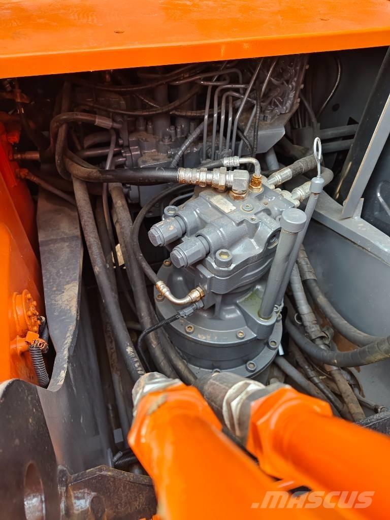 Hitachi ZX 130 LC Pásová rýpadla