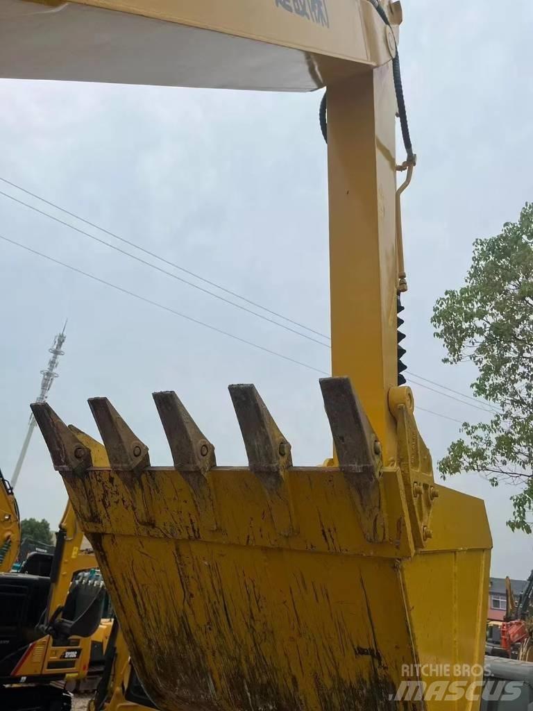 Komatsu PC70-8 Pásová rýpadla