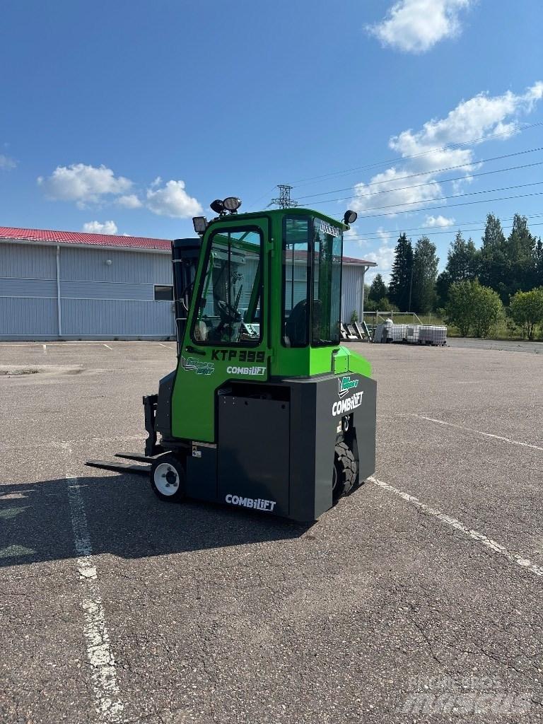 Combilift CBE 3000 Akumulátorové vozíky