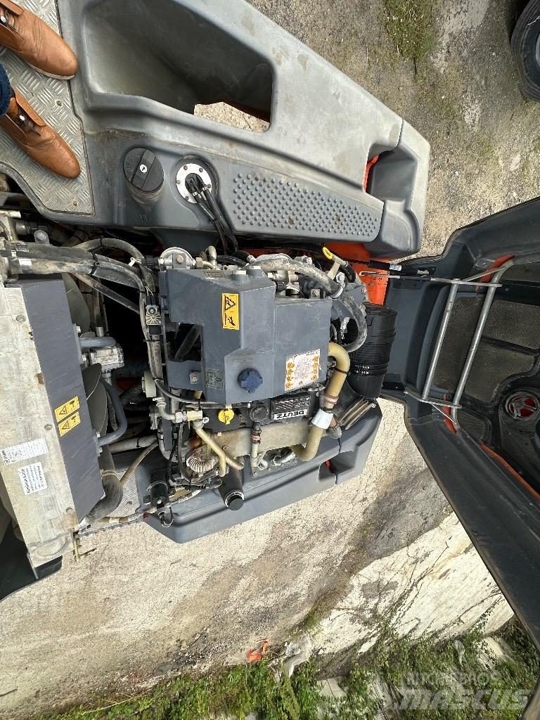 Hamm GRW 180i Pneumatikové válce