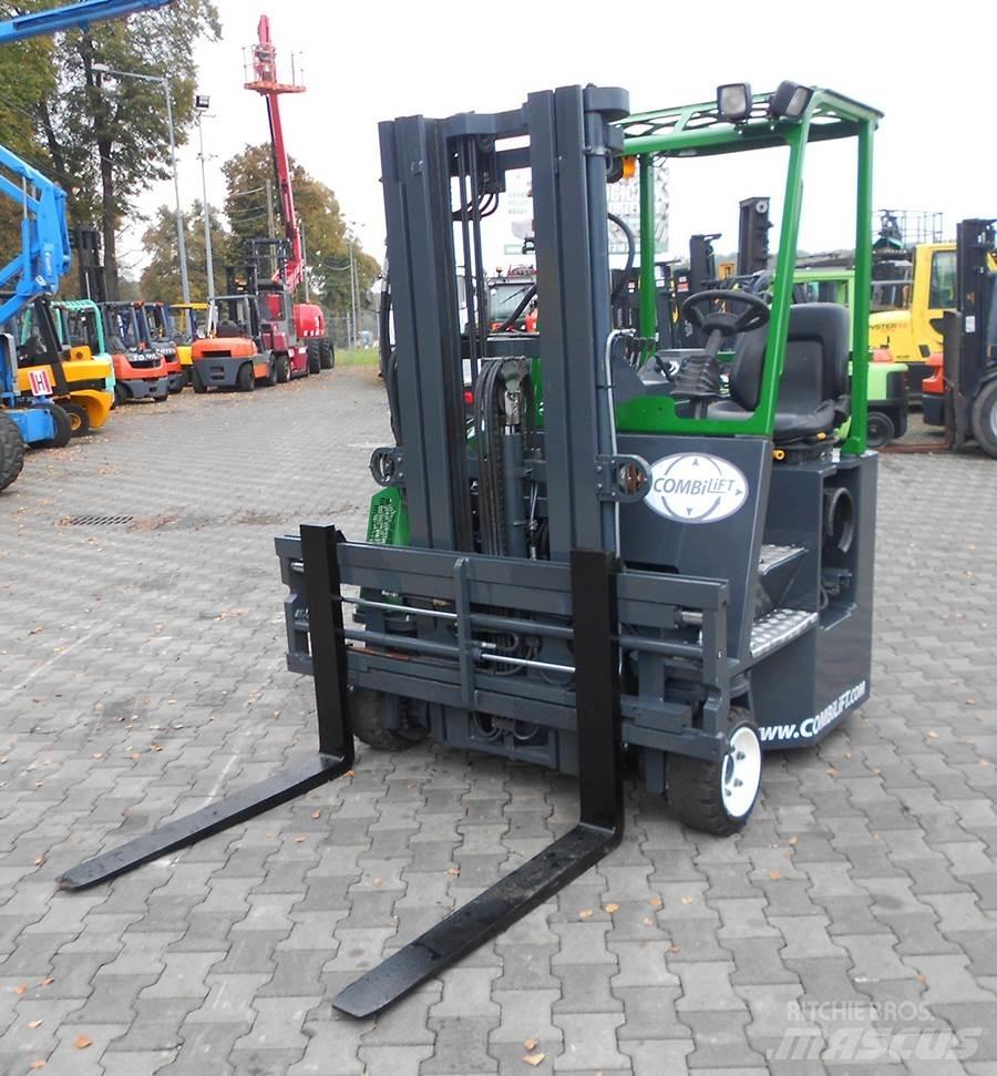 Combilift C2500CB 4 cestní vysokozdvižné vozíky