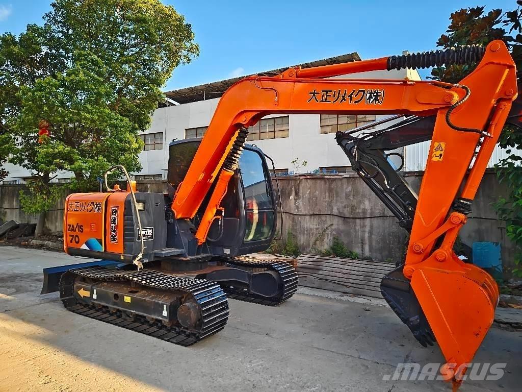 Hitachi ZX 70 Midi rýpadla 7t - 12t