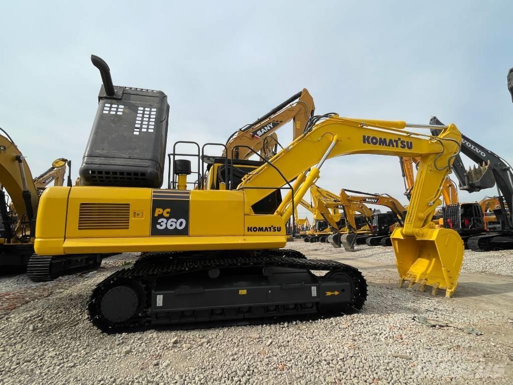 Komatsu PC 360 Pásová rýpadla