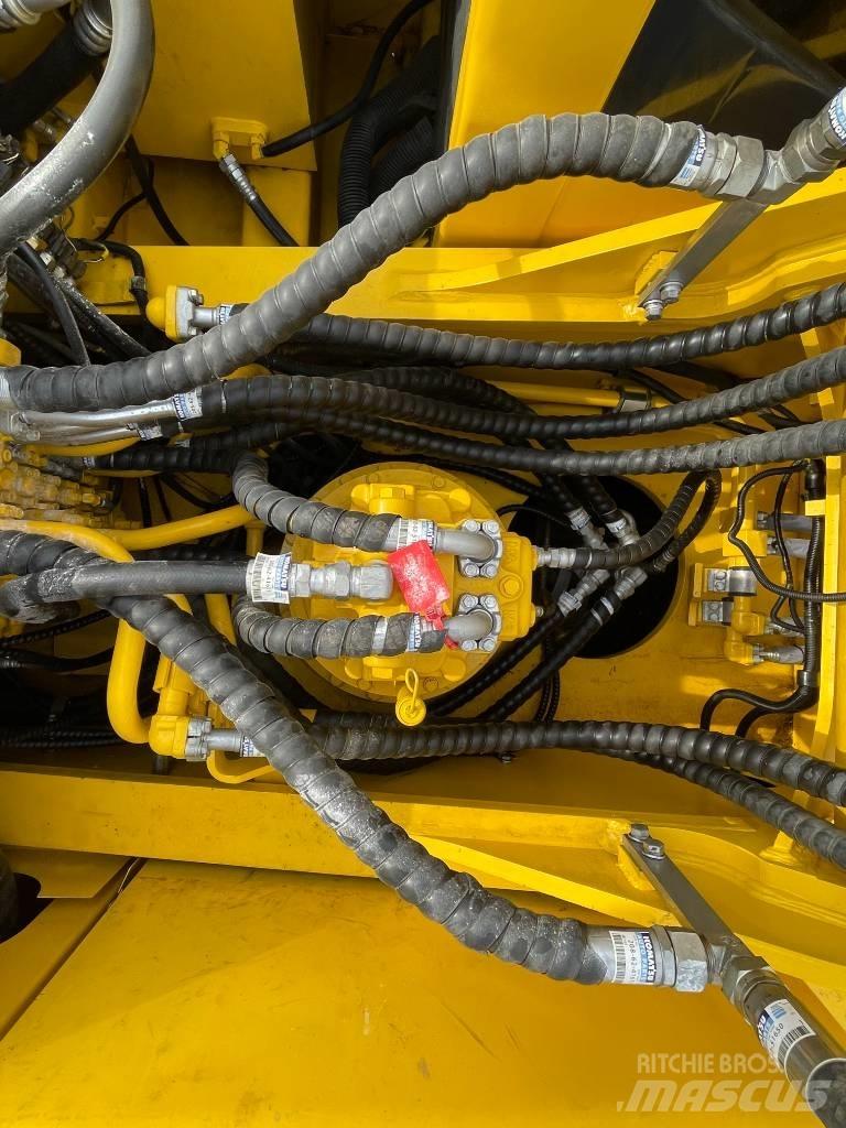Komatsu PC 360 Pásová rýpadla