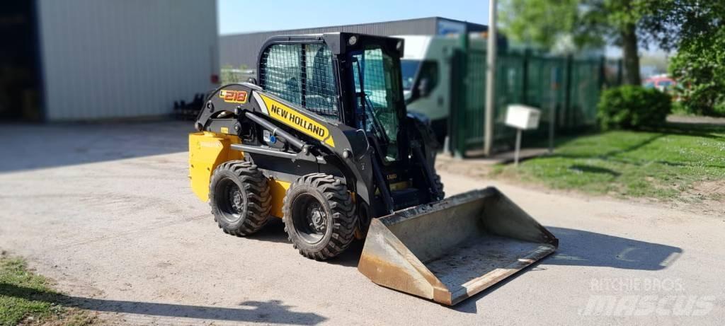 New Holland L218 Smykem řízené nakladače