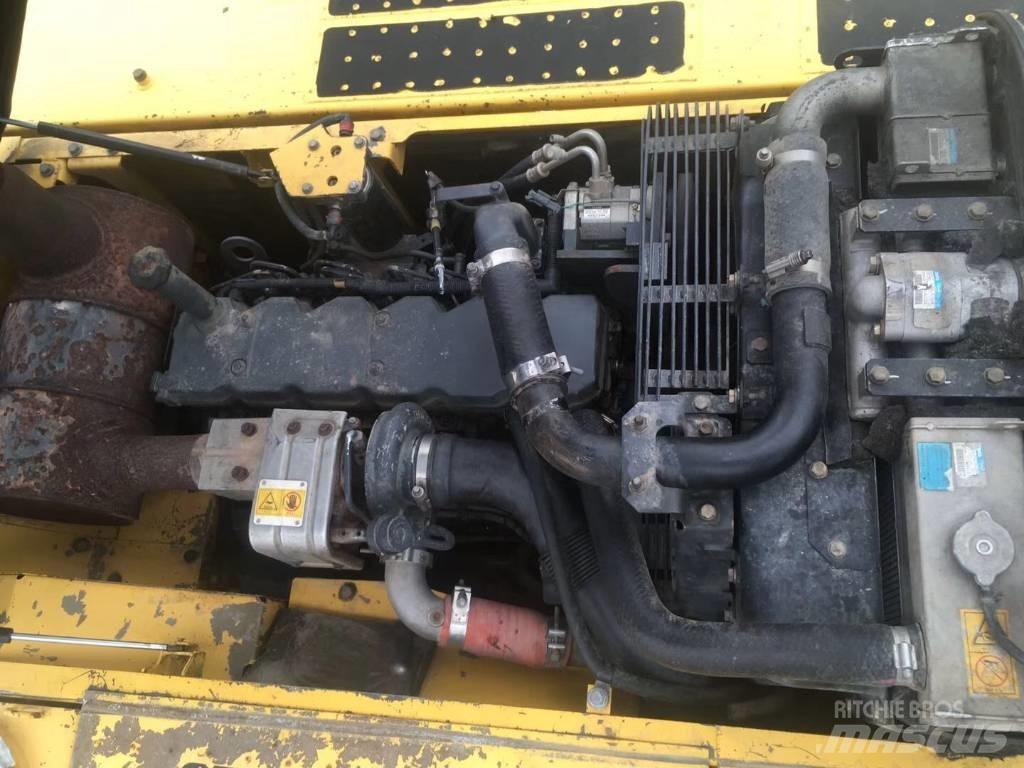 Komatsu pc220-8 Pásová rýpadla