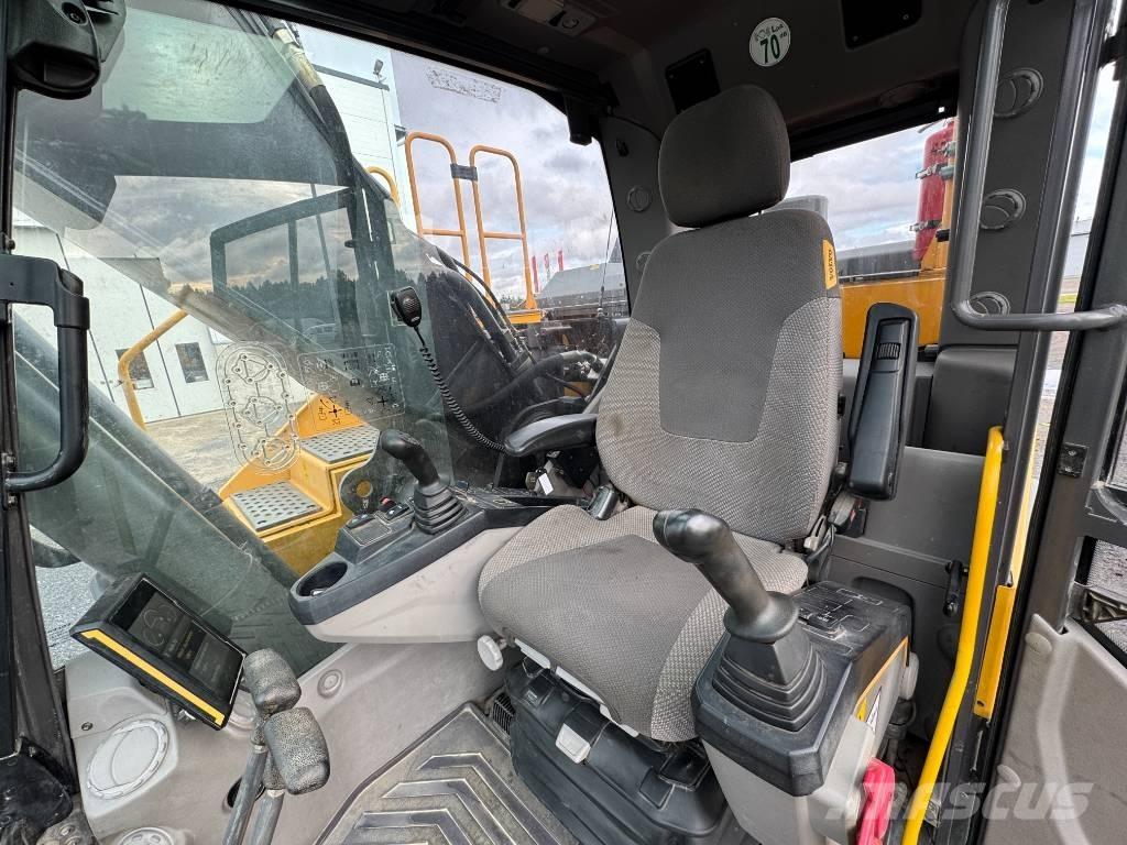 Volvo EC 300 E Pásová rýpadla