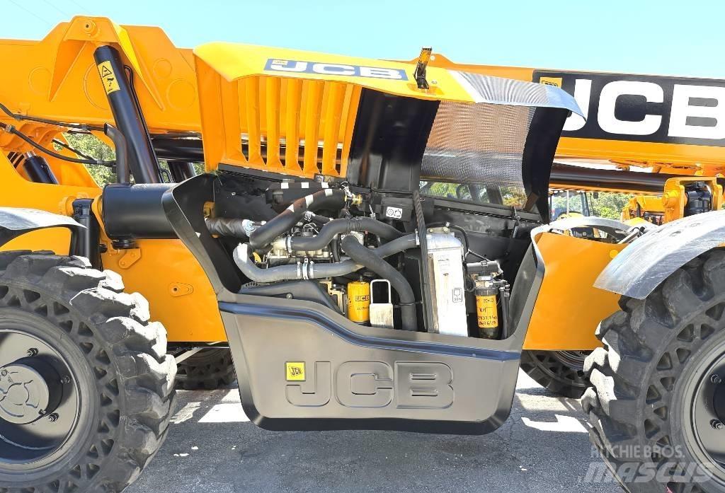 JCB 509-42 Teleskopické manipulátory