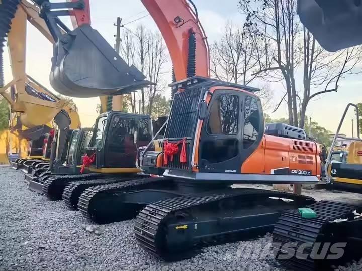 Doosan DX 300 LC Pásová rýpadla