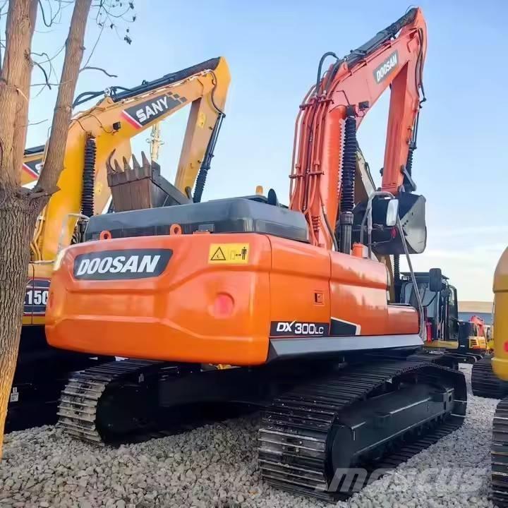 Doosan DX 300 LC Pásová rýpadla