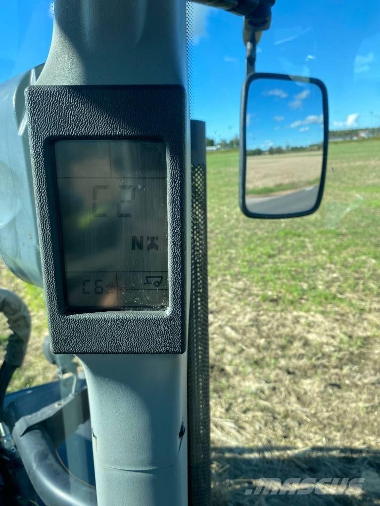 CLAAS Arion 620 Traktory