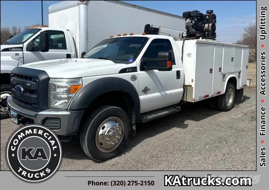 Ford F 550 XL SD Pásové jeřáby