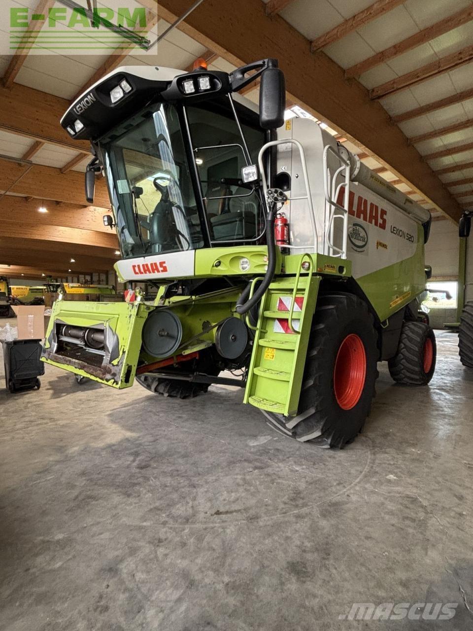 CLAAS lexion 520 Sklízecí mlátičky
