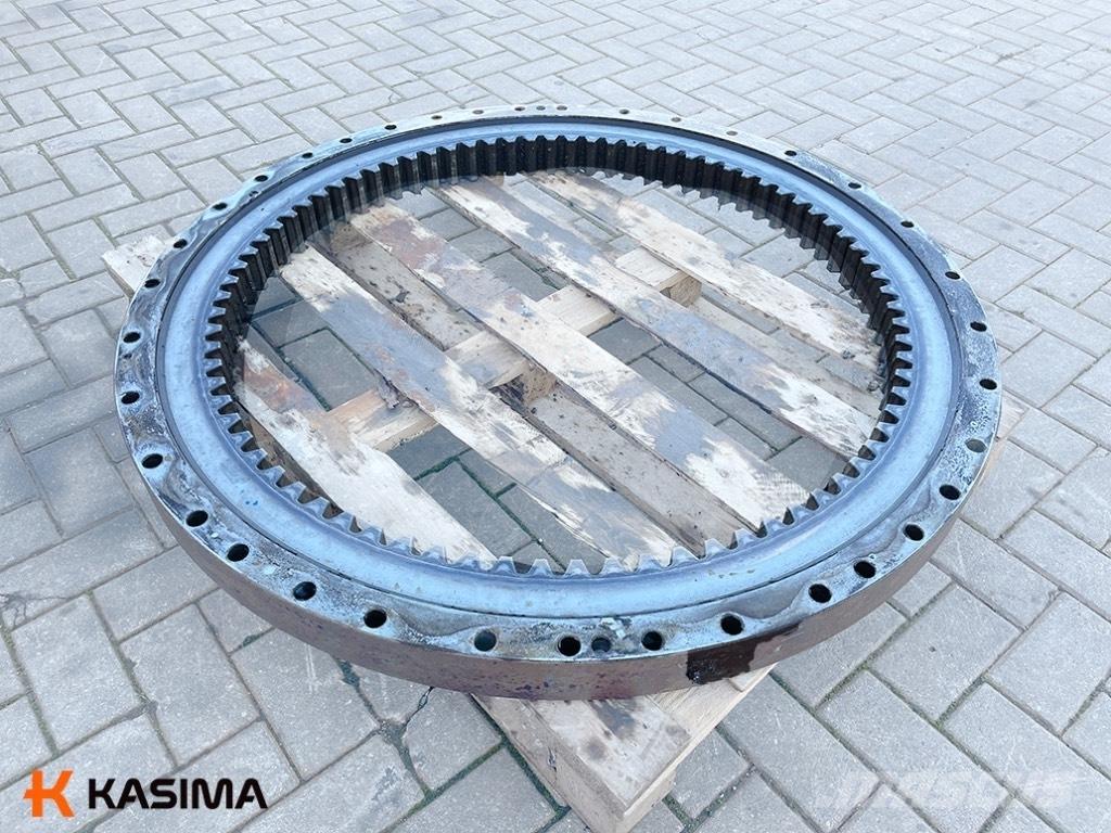 Doosan Slewing ring Pásy, řetězy a podvozek