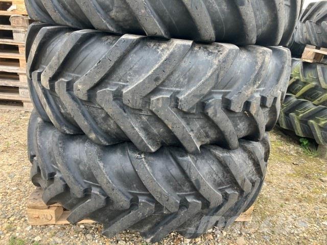  - - - 440/80R28 Pneumatiky, kola a ráfky