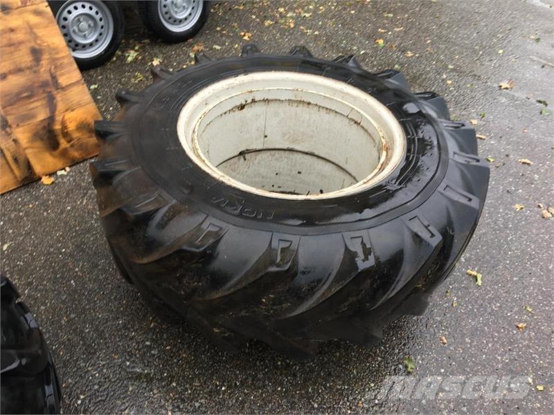  - - - 540/65R28 Pneumatiky, kola a ráfky
