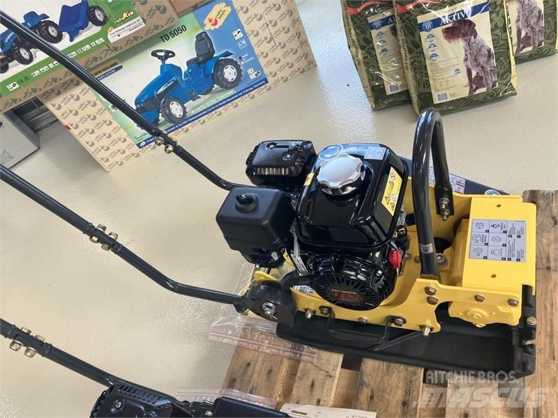  - - - BOMAG BVP10/36 Další