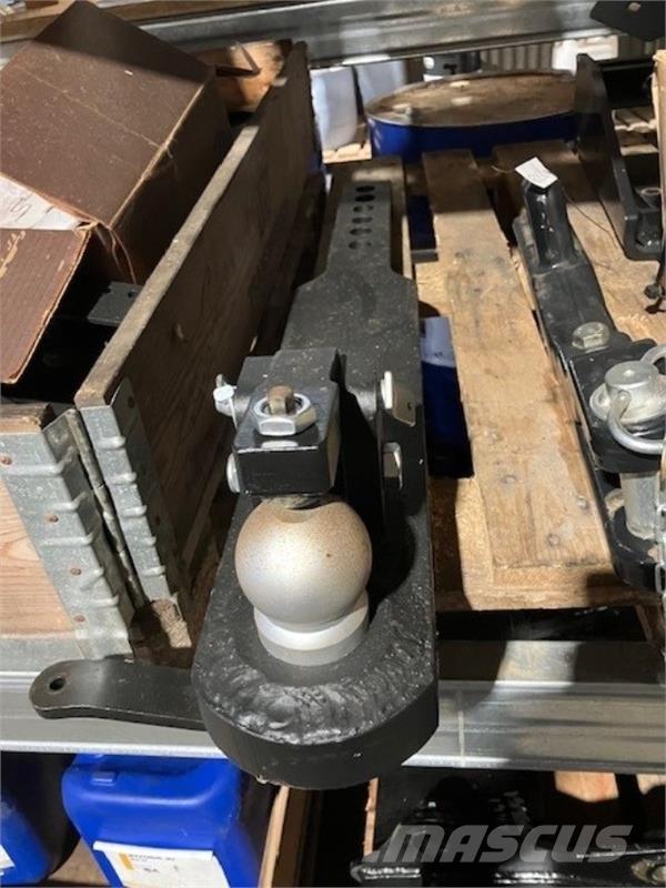  - - - Kugletræk Další