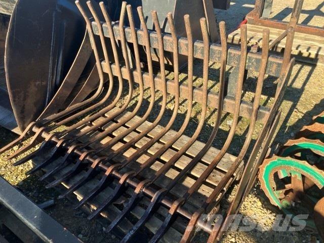  - - - STENGREB 155CM Další příslušenství k traktorům