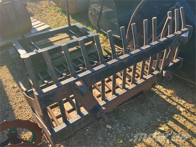  - - - STENGREB 155CM Další příslušenství k traktorům