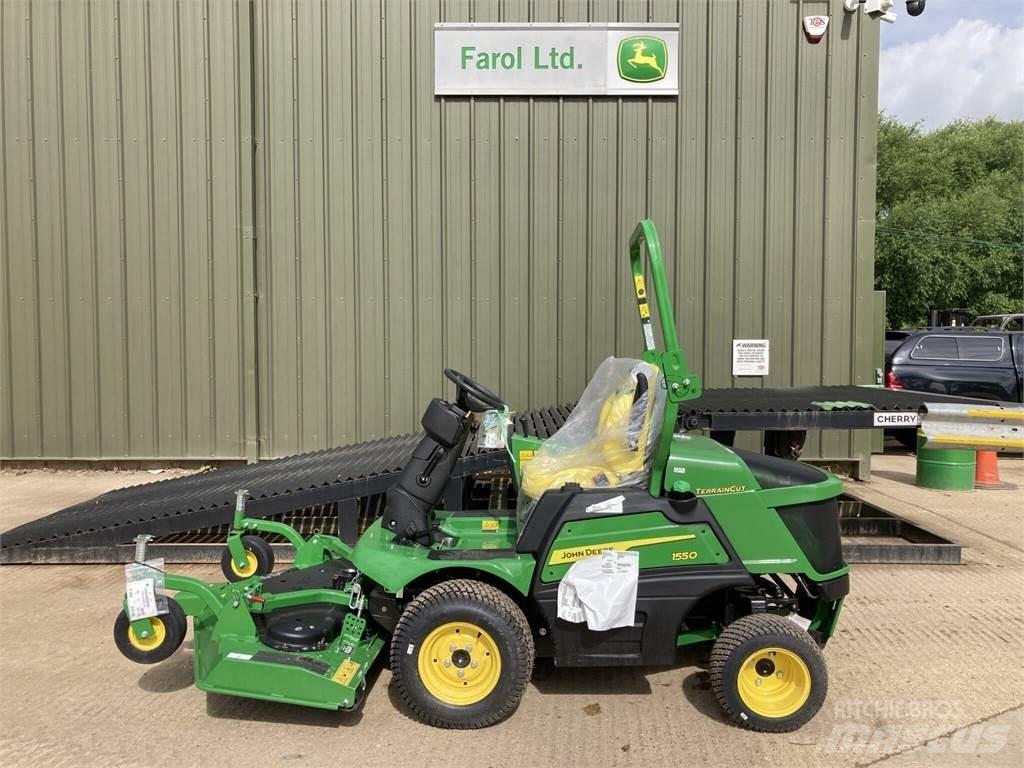 John Deere 1550 Samojízdné sekačky