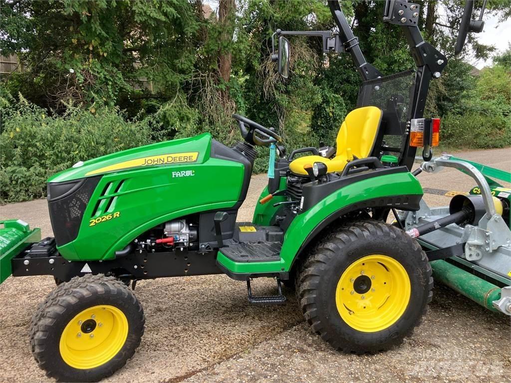John Deere 2026R Kompaktní traktory
