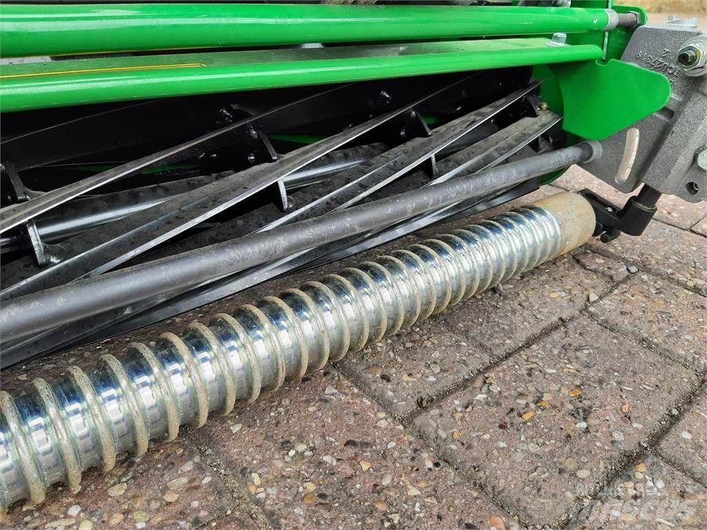 John Deere 220SL Vedené sekačky