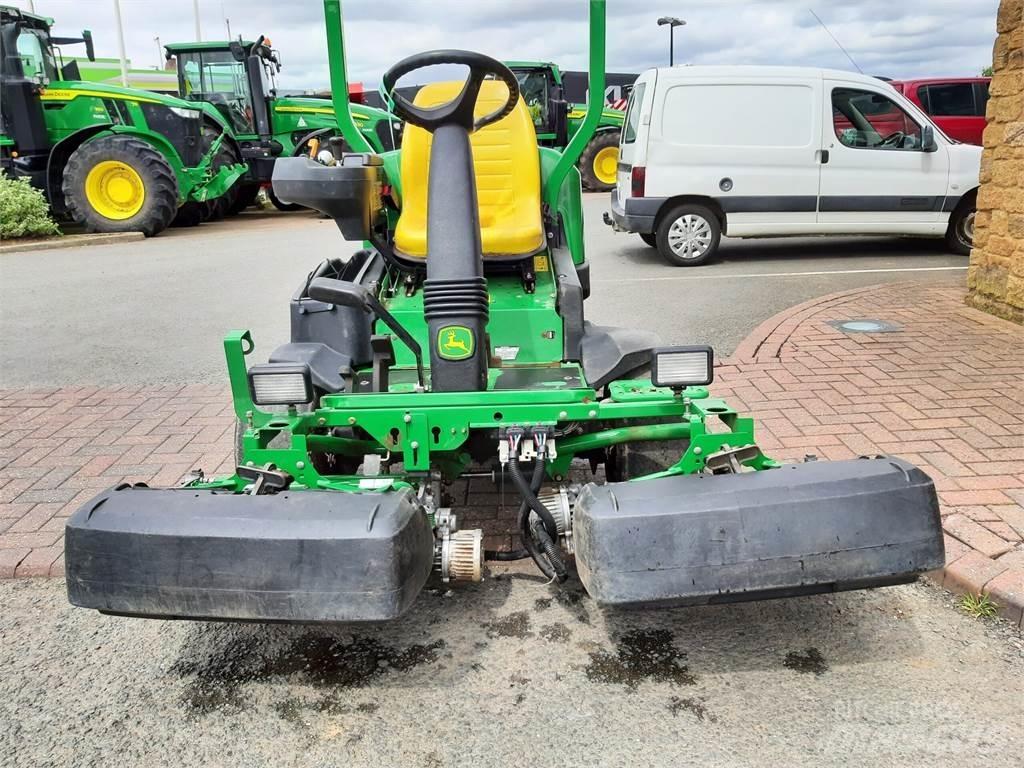 John Deere 2500EH Vedené sekačky