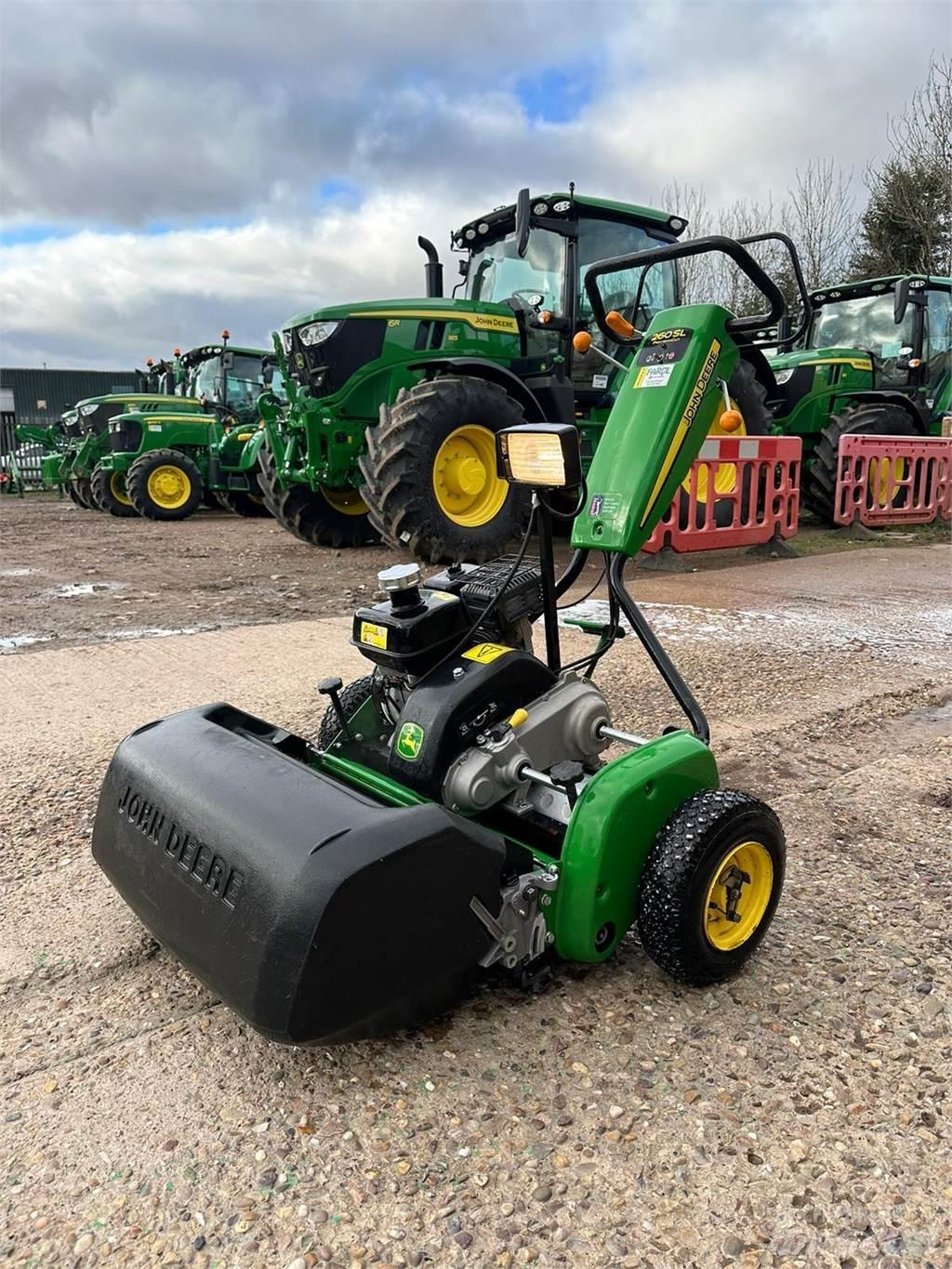 John Deere 260SL Vedené sekačky