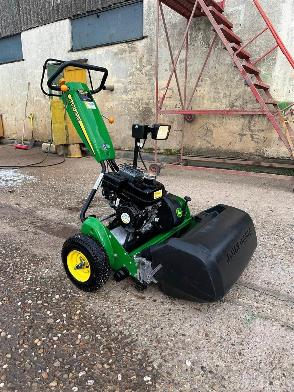 John Deere 260SL Vedené sekačky