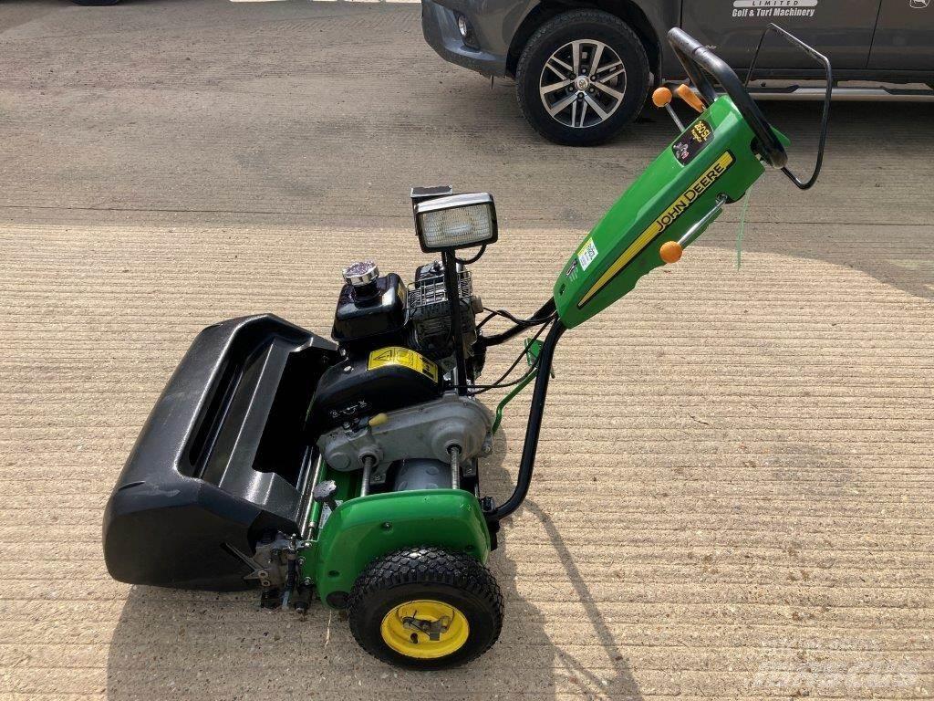 John Deere 260SL Vedené sekačky