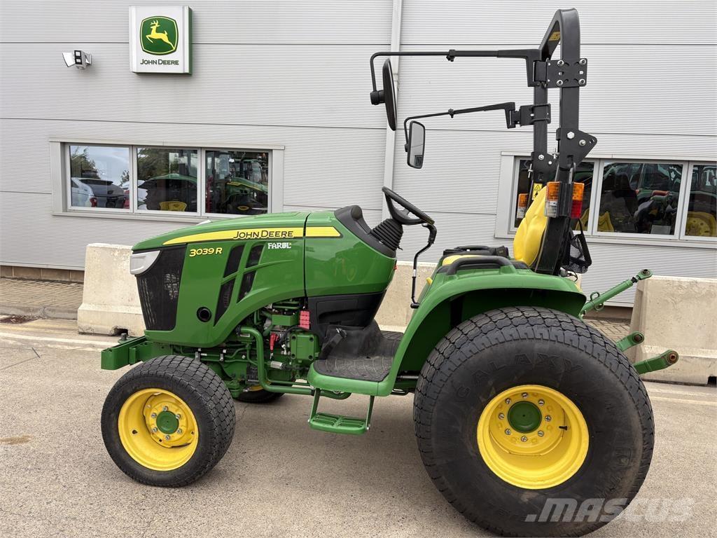John Deere 3039R Kompaktní traktory