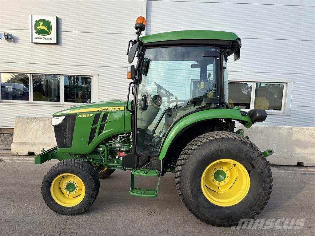 John Deere 4066R Kompaktní traktory