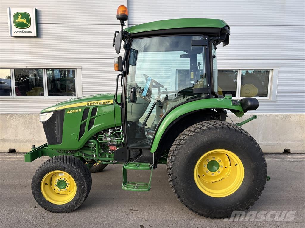 John Deere 4066R Kompaktní traktory